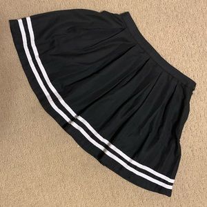 Hot Topic black/white mini skirt SEXY